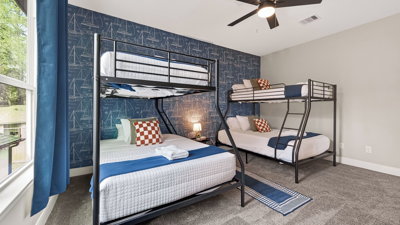 Photo of Bedroom in Walden on Lake Conroe