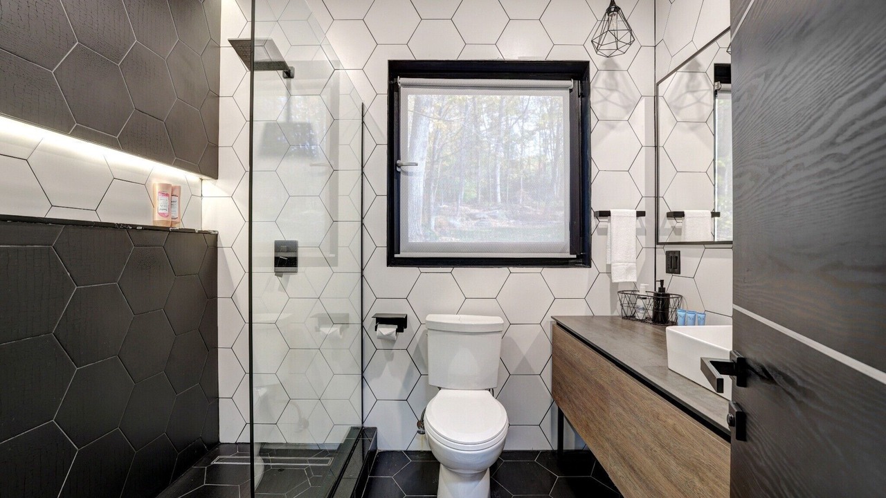 Photo of Bathroom in Tannersville