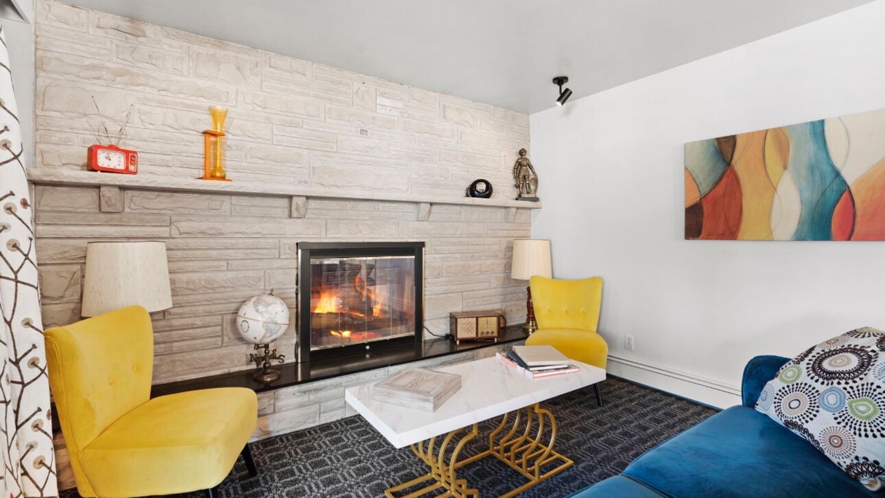 Photo of Livingroom in Walker