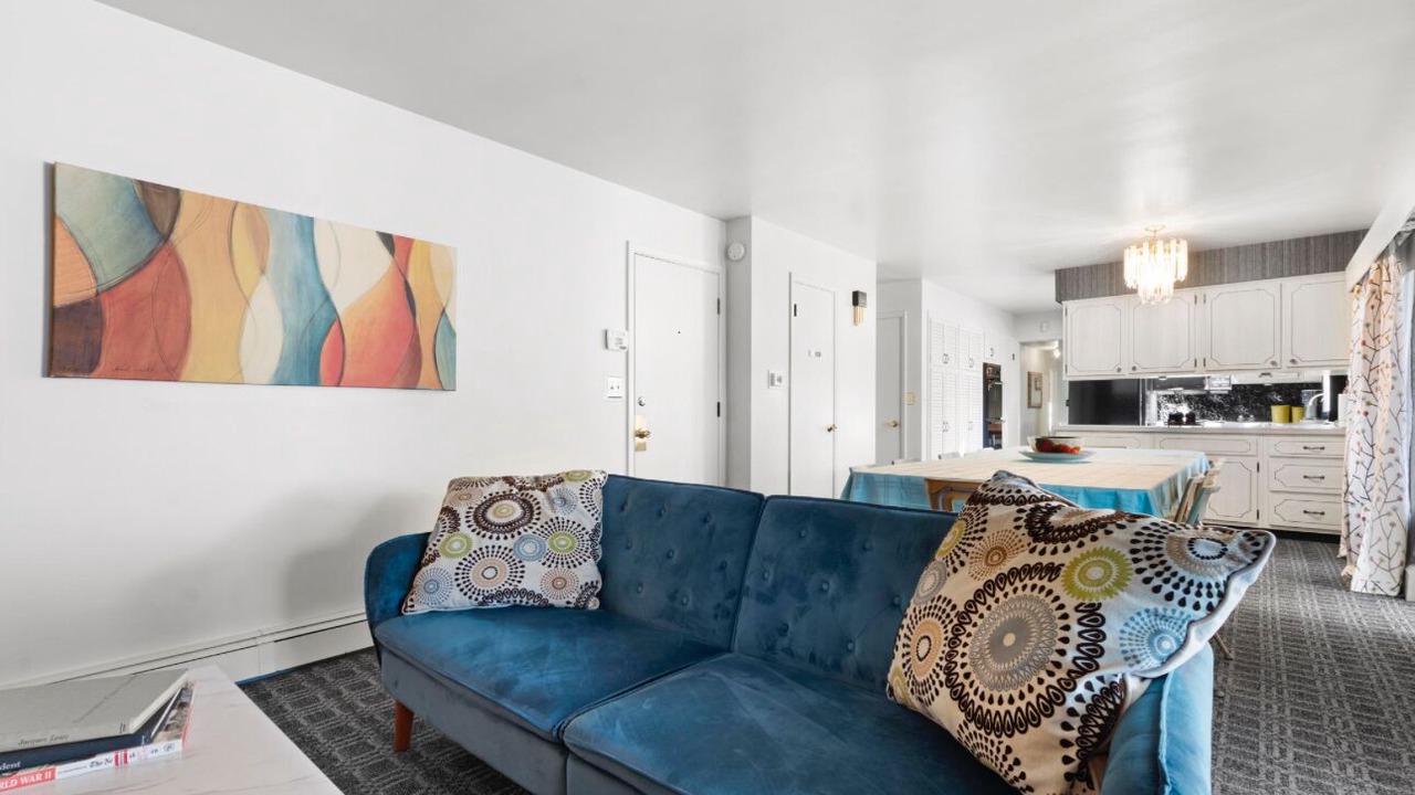 Photo of Livingroom in Walker
