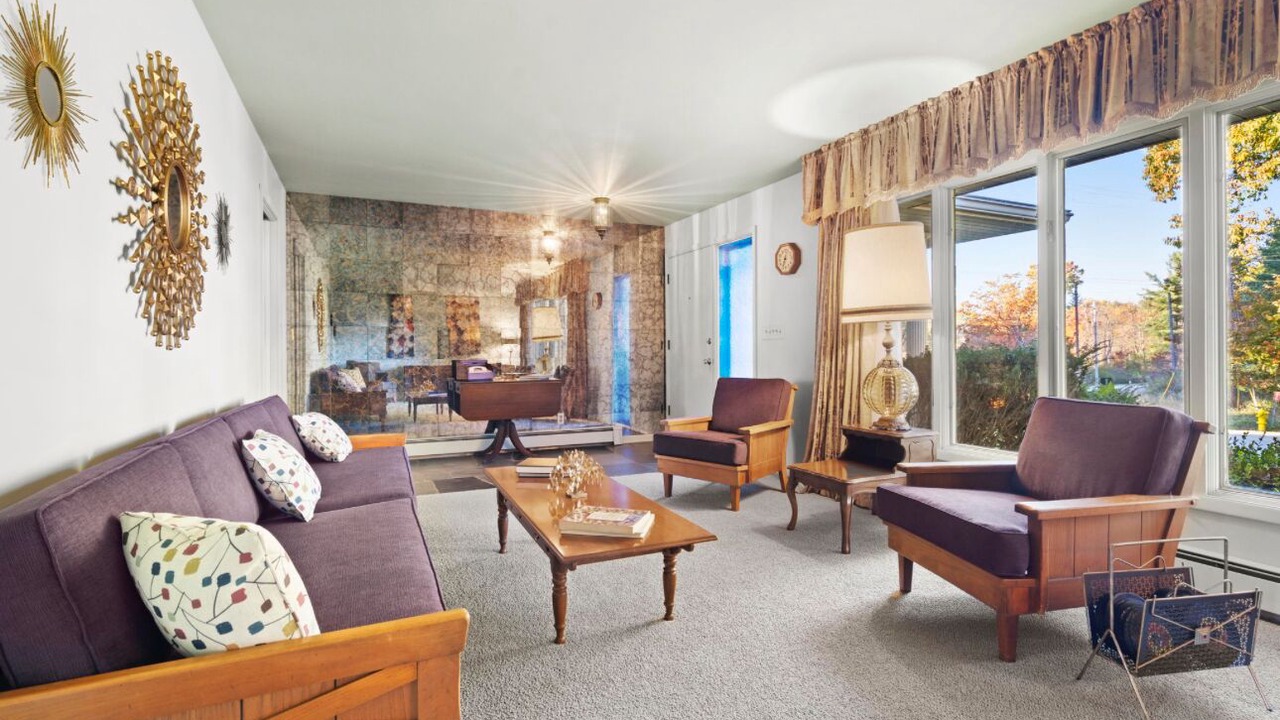Photo of Livingroom in Walker