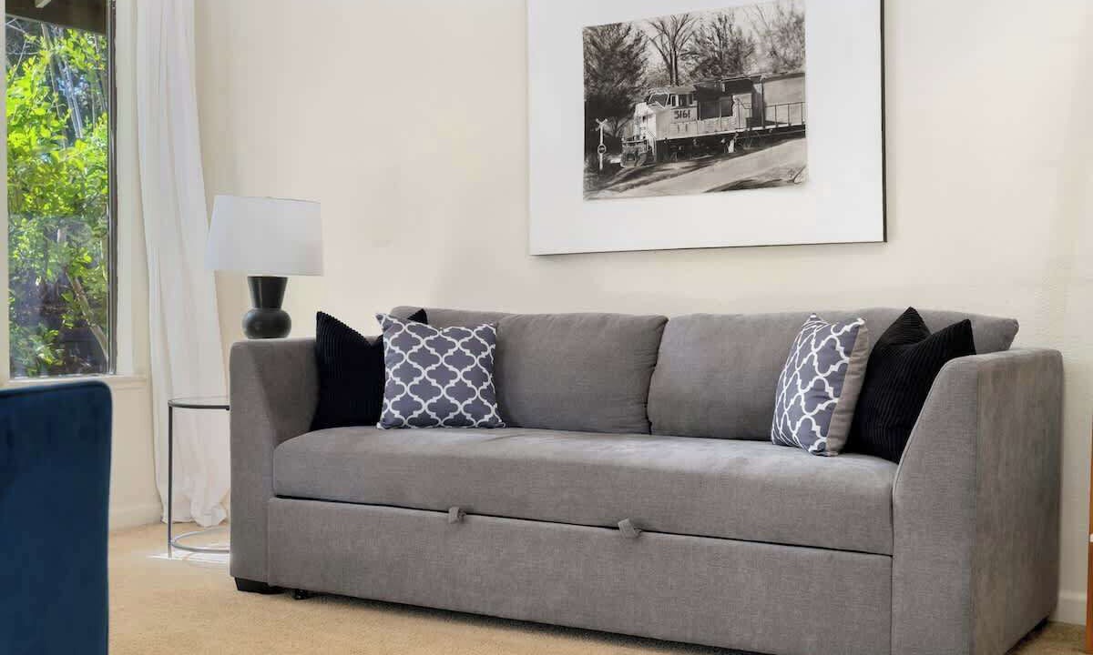 Photo of Livingroom in Pleasant Grove