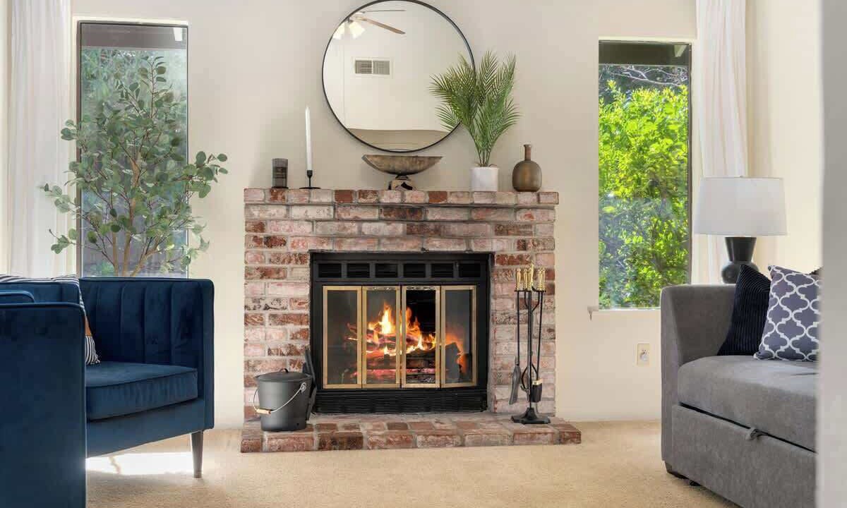 Photo of Livingroom in Pleasant Grove