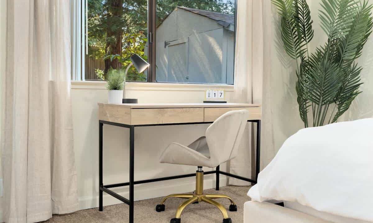 Photo of Bedroom in Pleasant Grove