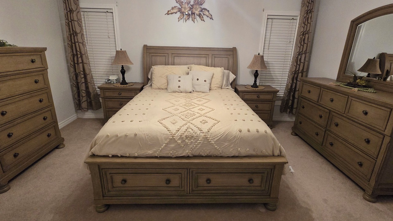 Photo of Bedroom in Mapleton