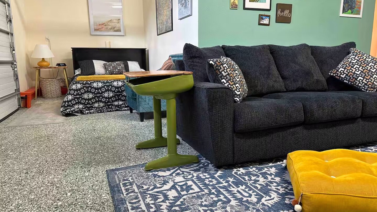 Photo of Livingroom in Fairview