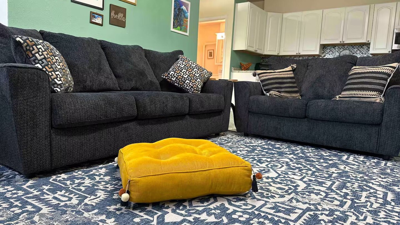 Photo of Livingroom in Fairview