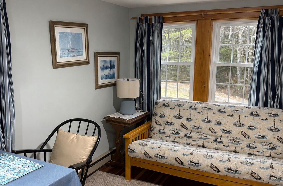Photo of Livingroom in Tenants Harbor