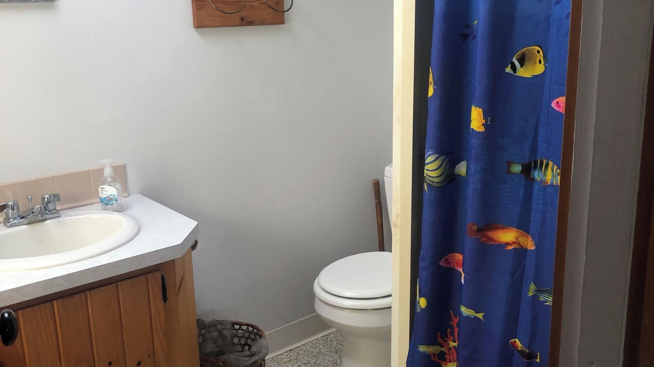 Photo of Bathroom in Tenants Harbor