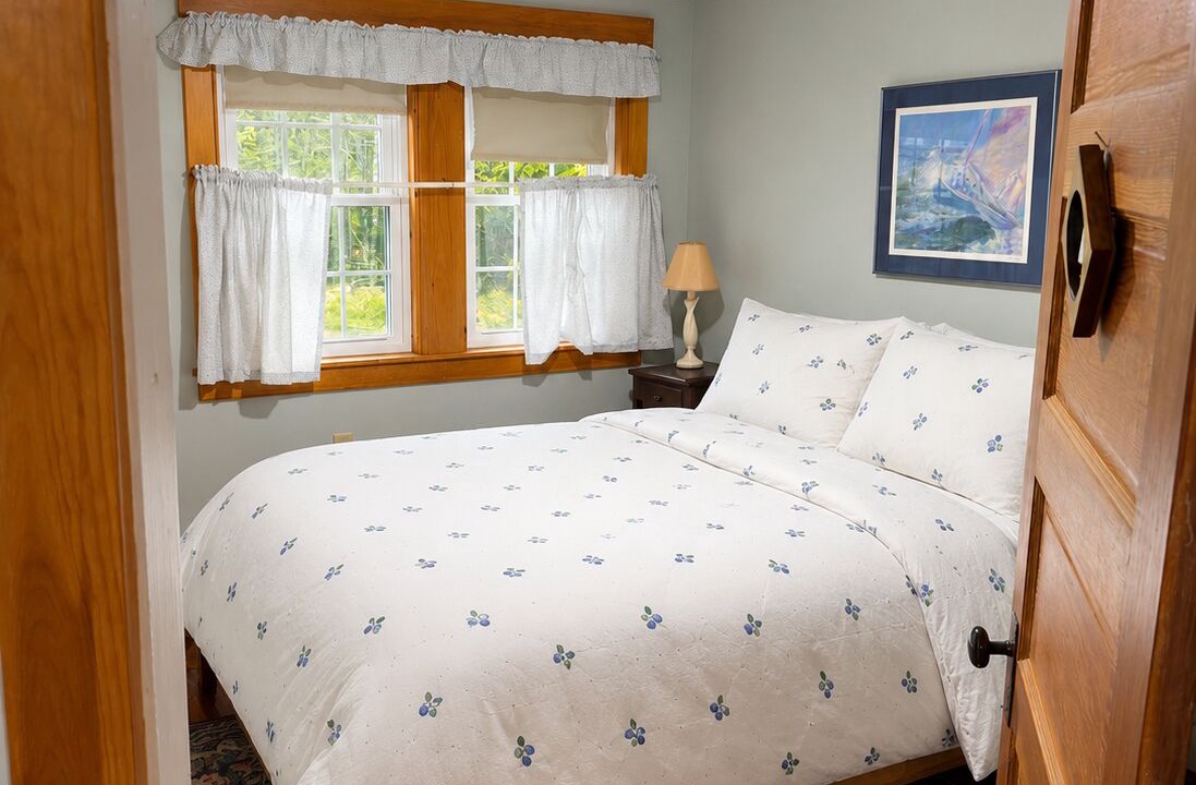 Photo of Bedroom in Tenants Harbor