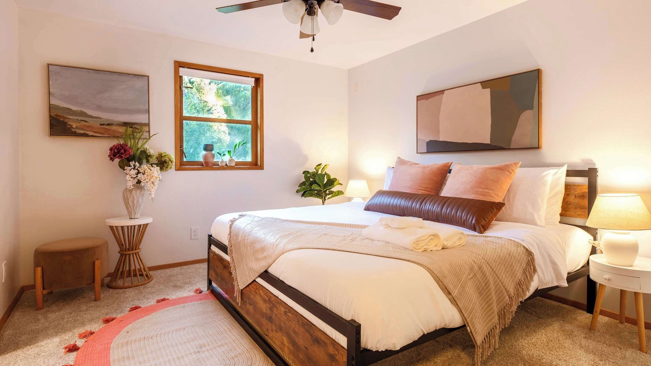 Photo of Bedroom in Maple Heights-Lake Desire