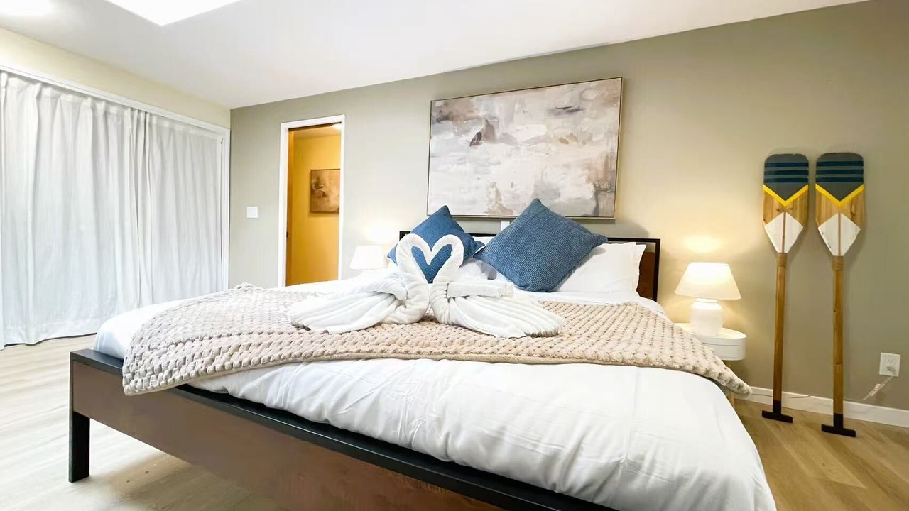Photo of Bedroom in Maple Heights-Lake Desire