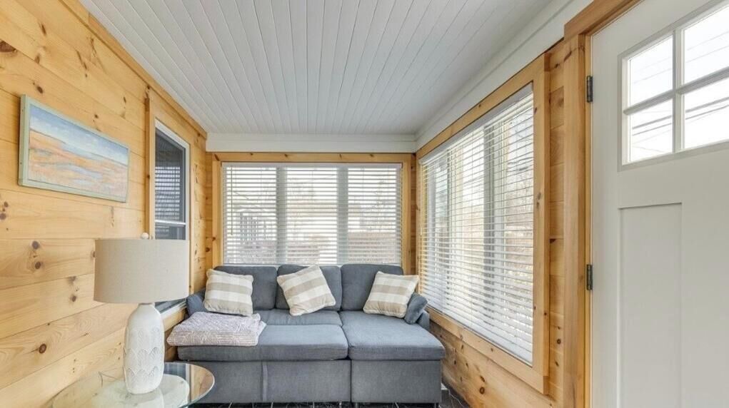 Photo of Livingroom in Pipes Cove