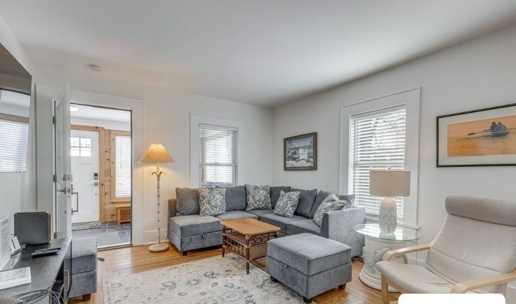 Photo of Livingroom in Pipes Cove