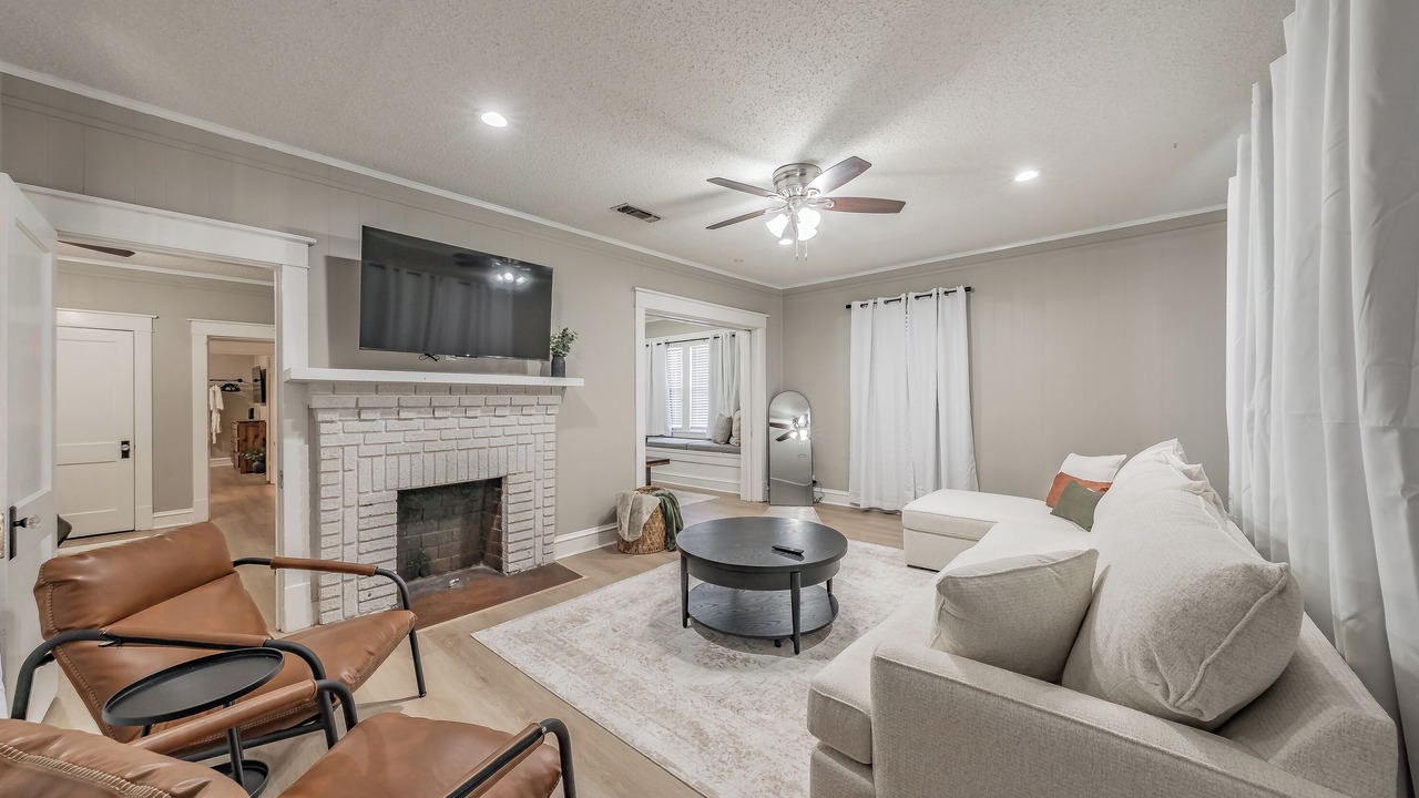 Photo of Livingroom in Fort Worth