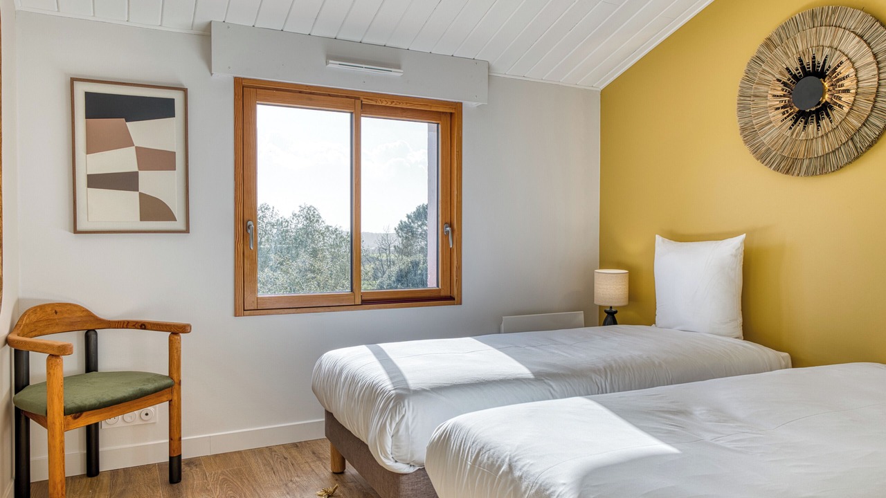 Photo of Bedroom in Brem Sur Mer