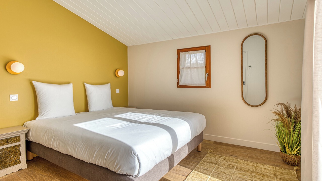 Photo of Bedroom in Brem Sur Mer