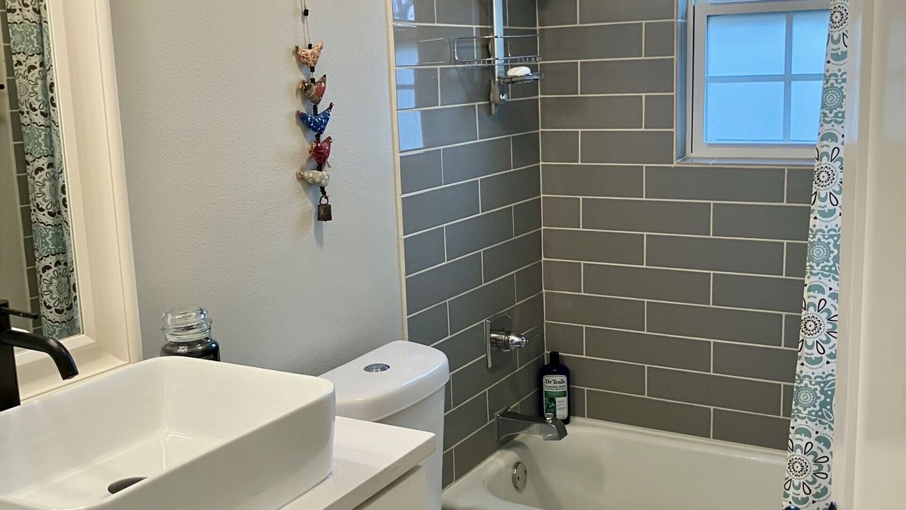 Photo of Bathroom in University Hills and Windsor Park