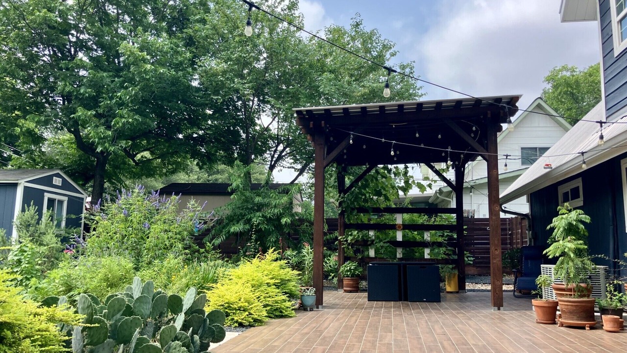 Photo of Patio Balcony in University Hills and Windsor Park