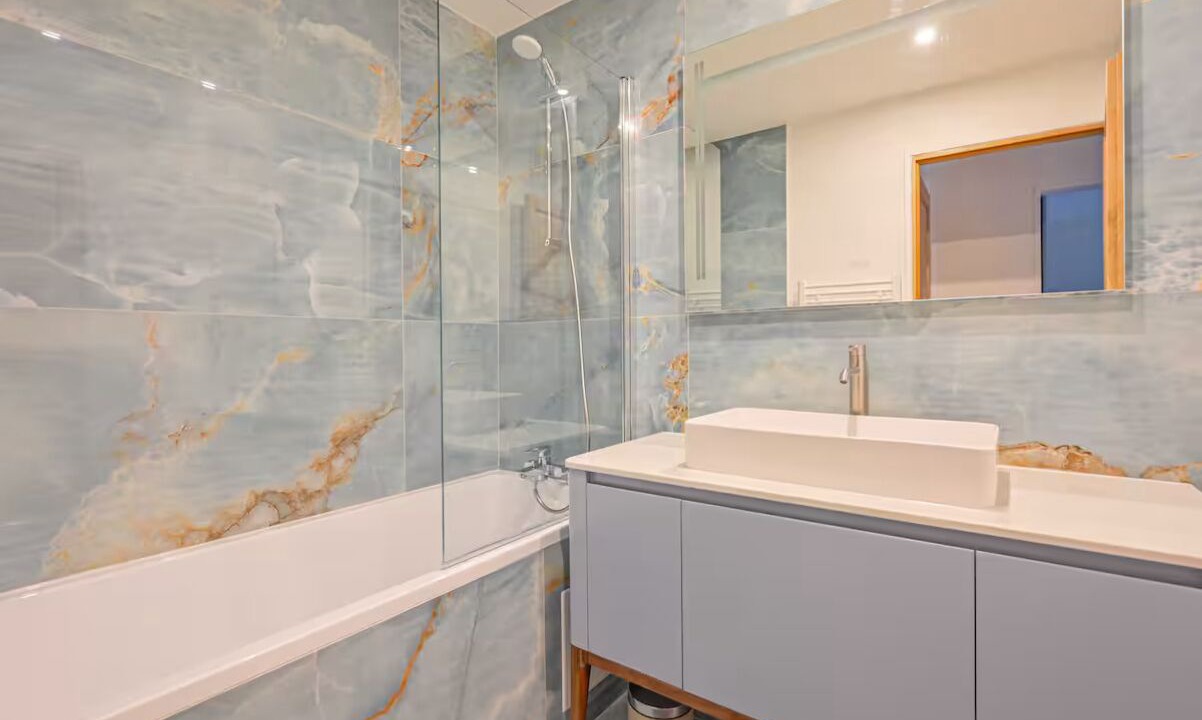 Photo of Bathroom in Bagnolet