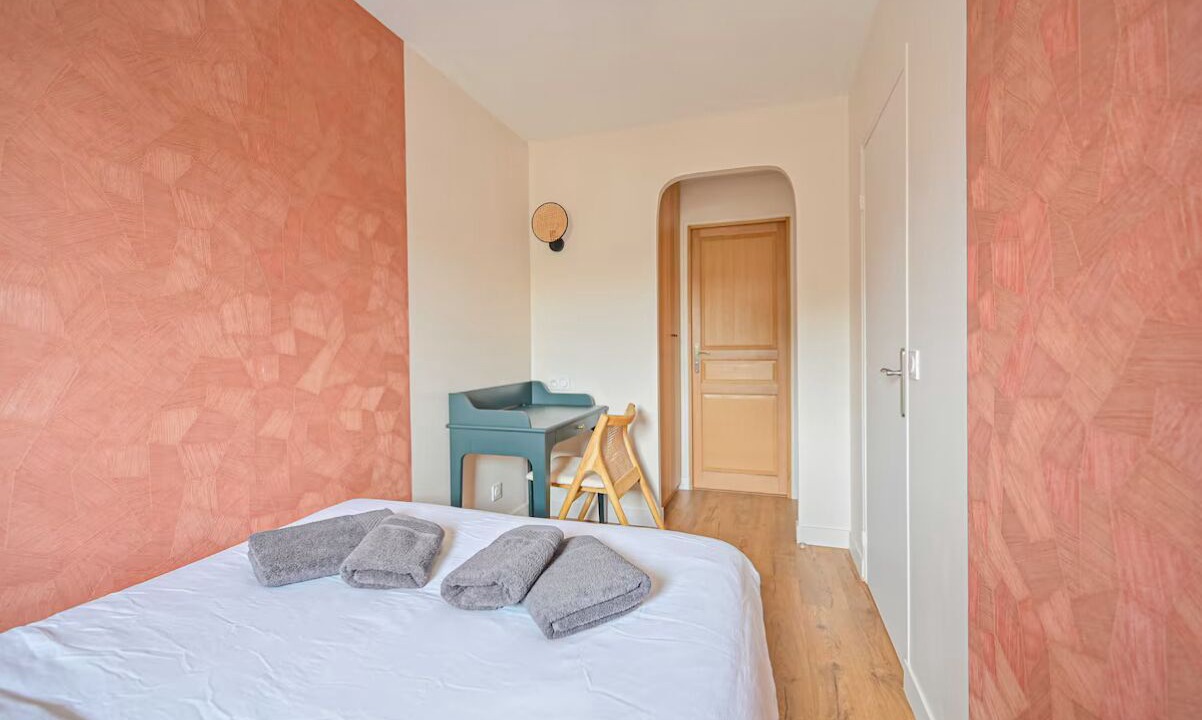 Photo of Bedroom in Bagnolet