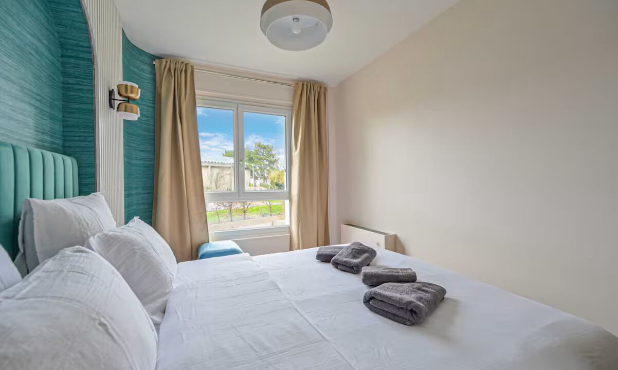 Photo of Bedroom in Bagnolet