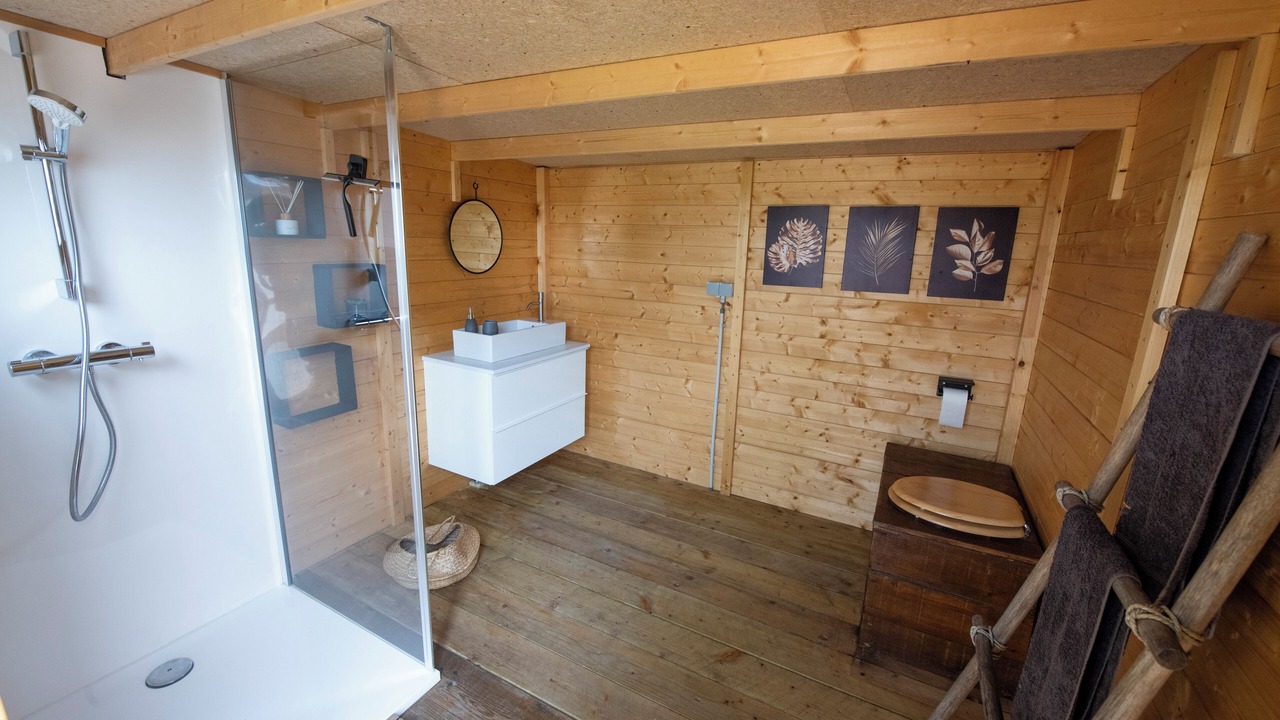 Photo of Bathroom in Etreaupont