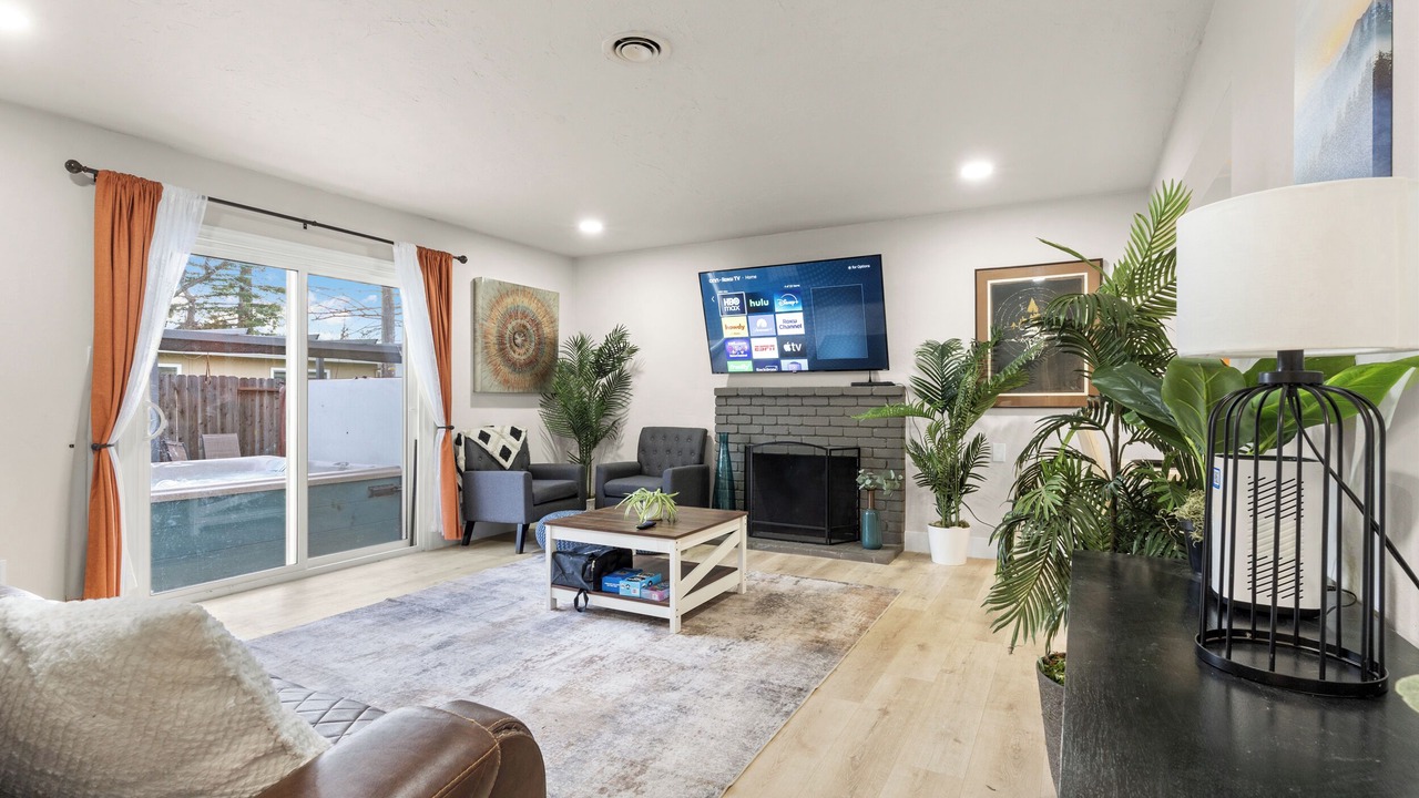Photo of Livingroom in Roseville