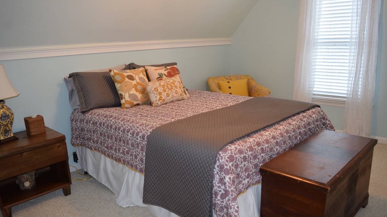 Photo of Bedroom in Martinez
