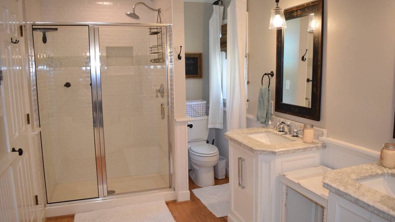 Photo of Bathroom in Martinez