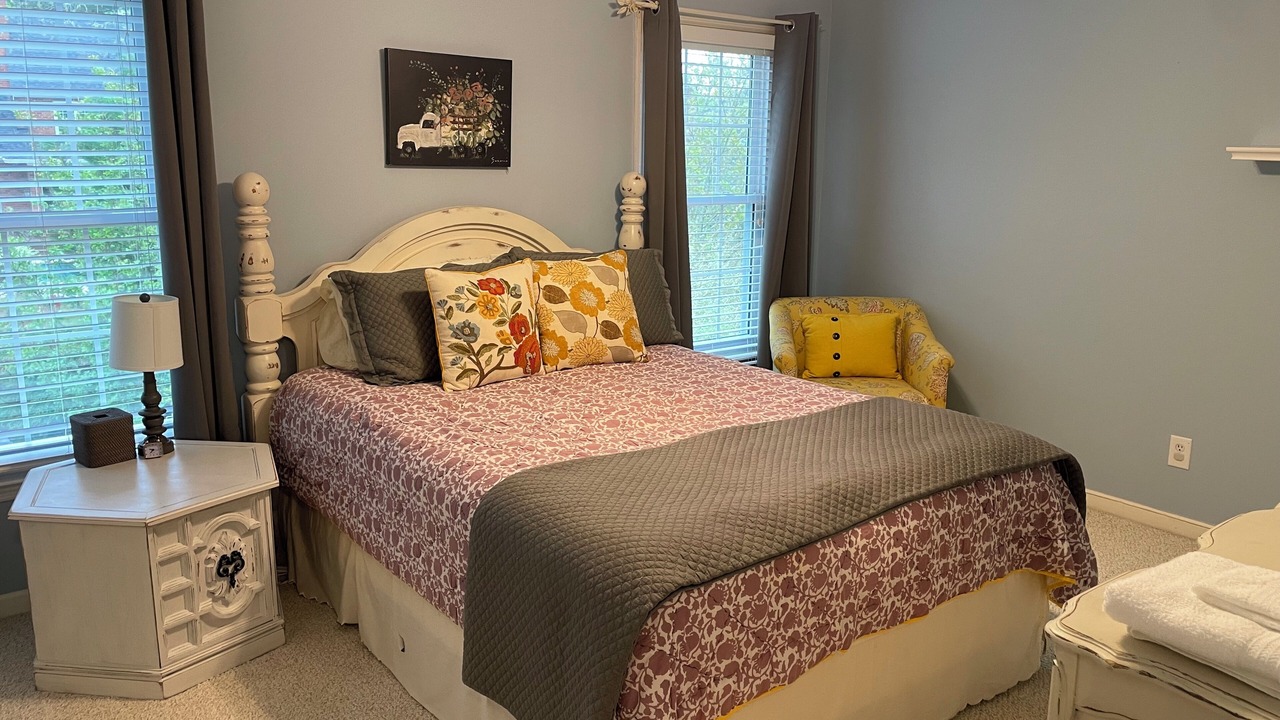Photo of Bedroom in Martinez