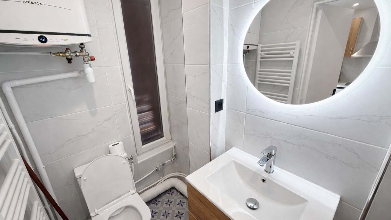 Photo of Bathroom in Aubervilliers