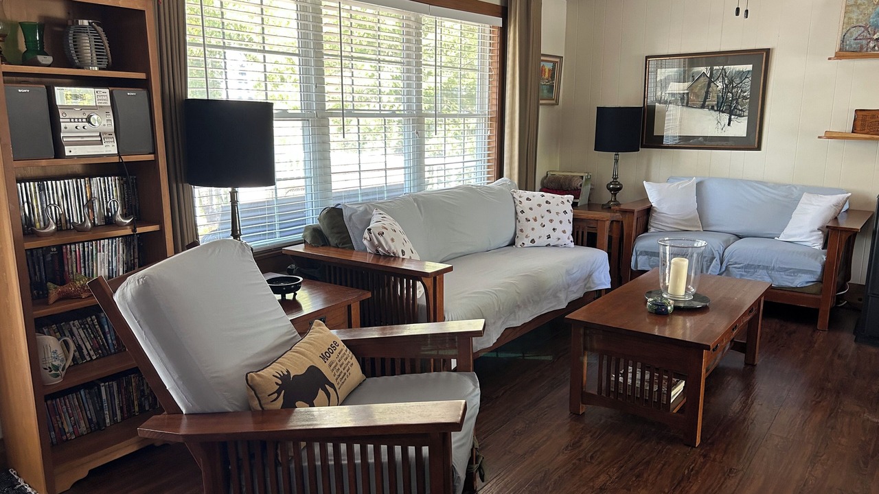 Photo of Livingroom in Ramara