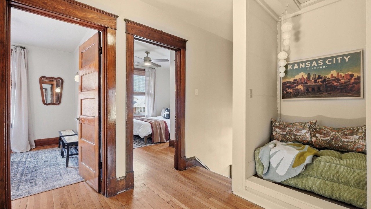 Photo of Bedroom in Midtown - Westport