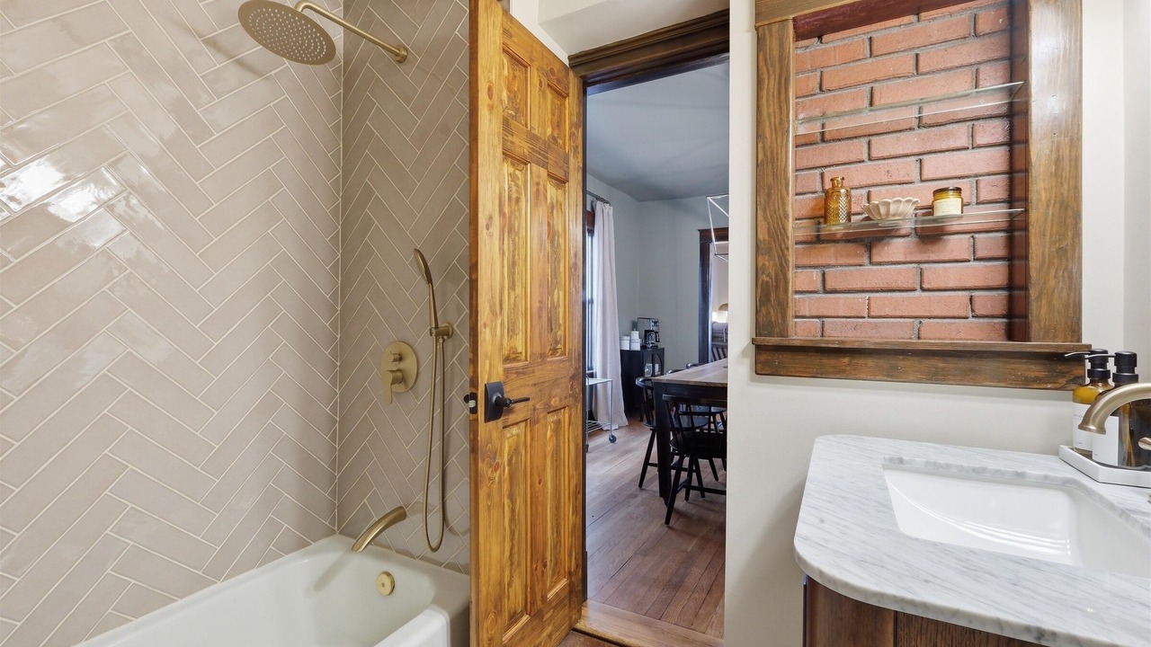 Photo of Bathroom in Midtown - Westport