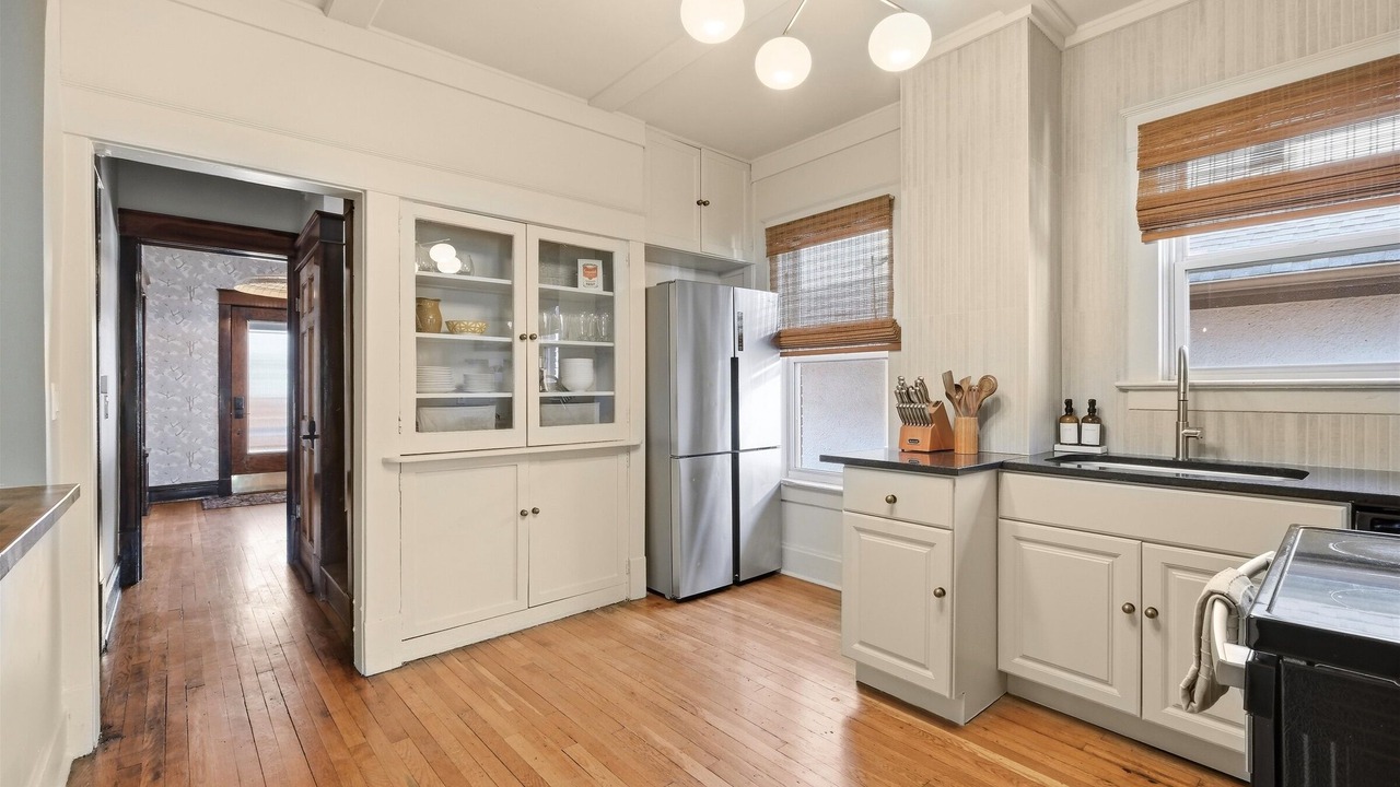 Photo of Kitchen in Midtown - Westport