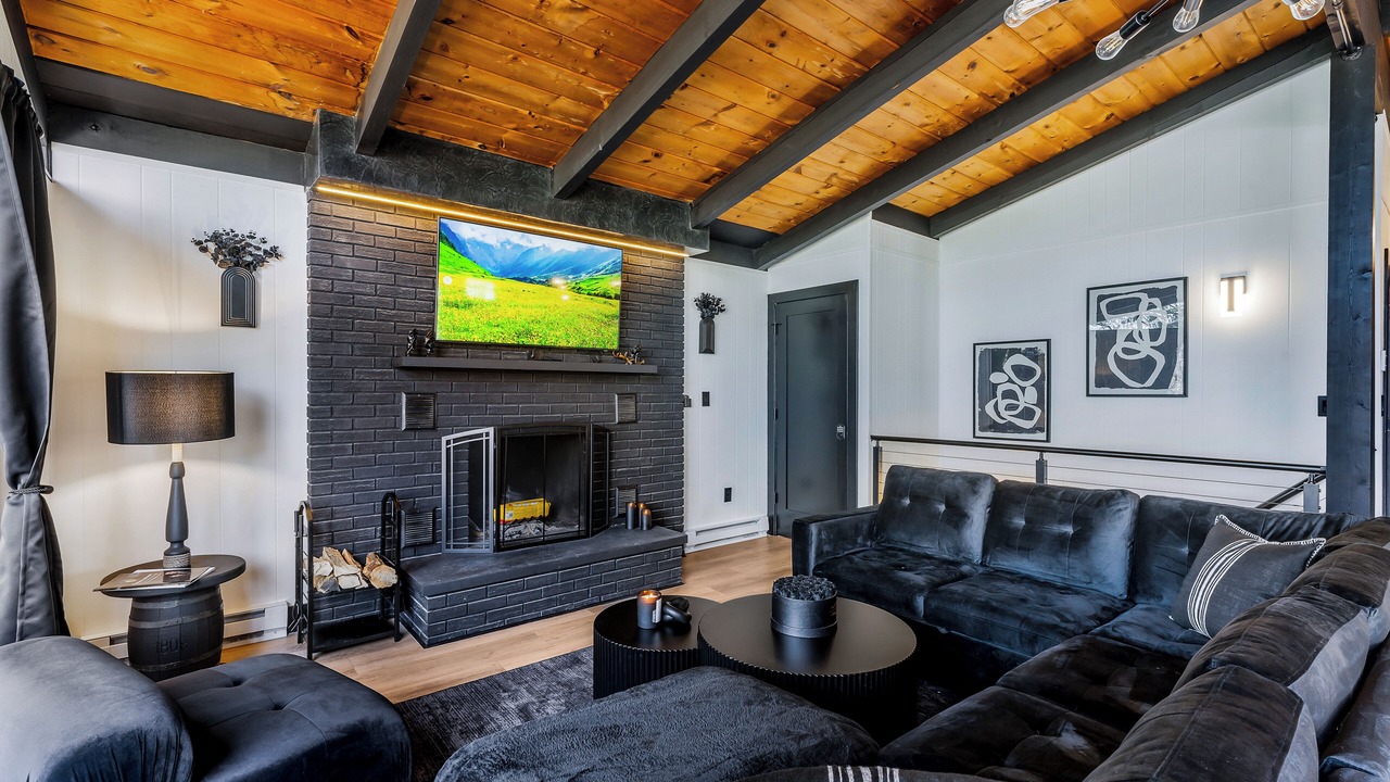 Photo of Livingroom in Tunkhannock Township