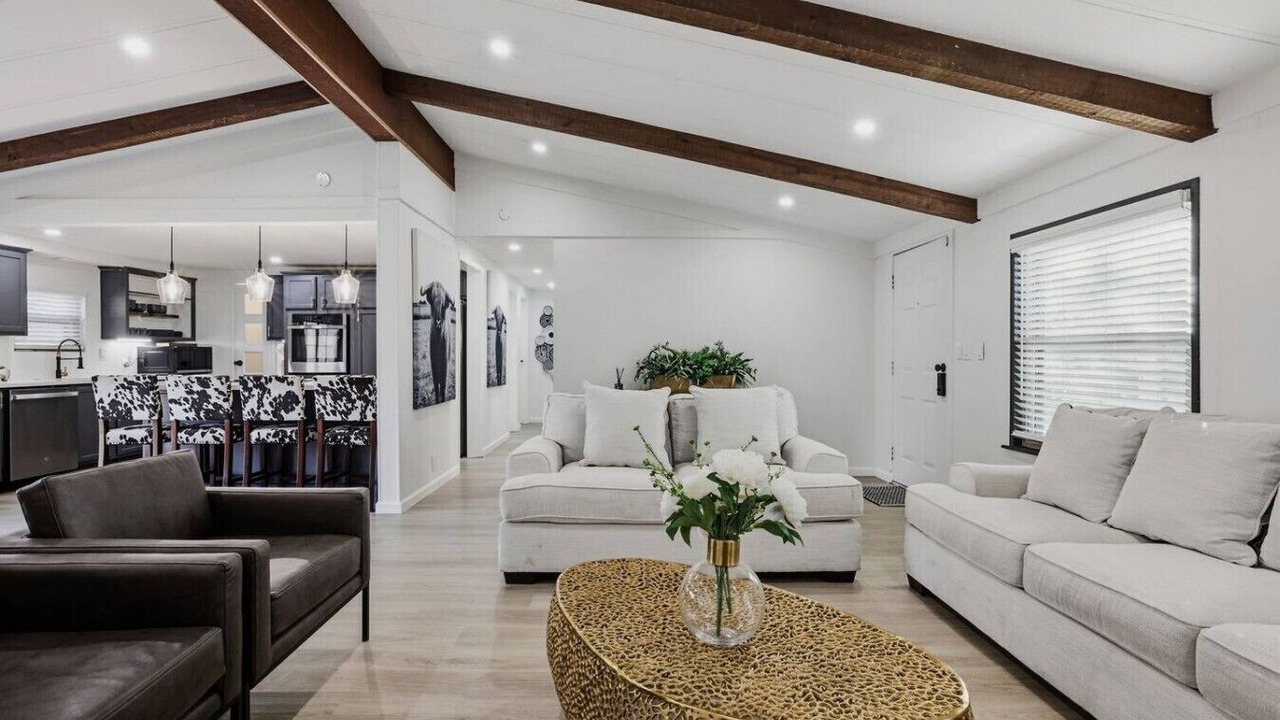 Photo of Livingroom in Waller