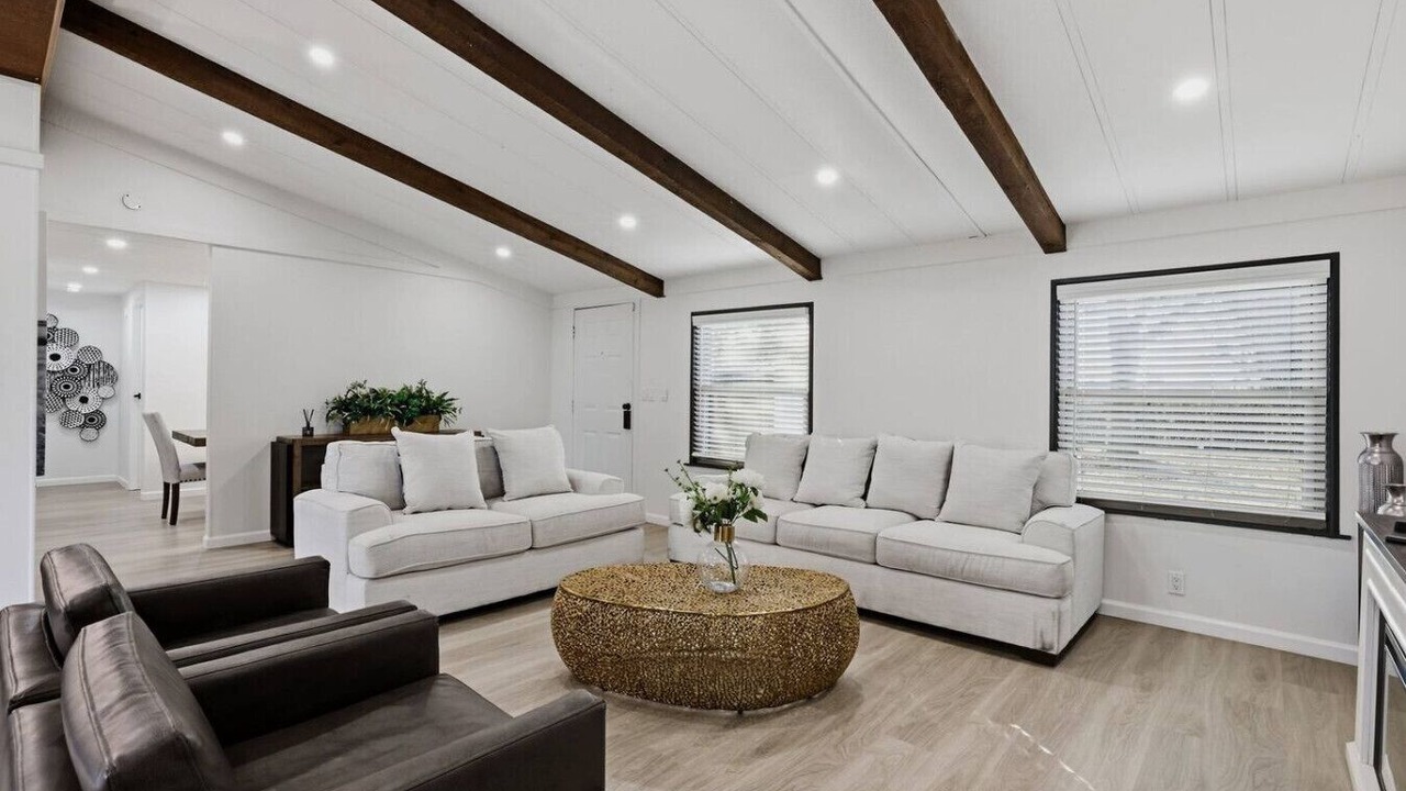 Photo of Livingroom in Waller