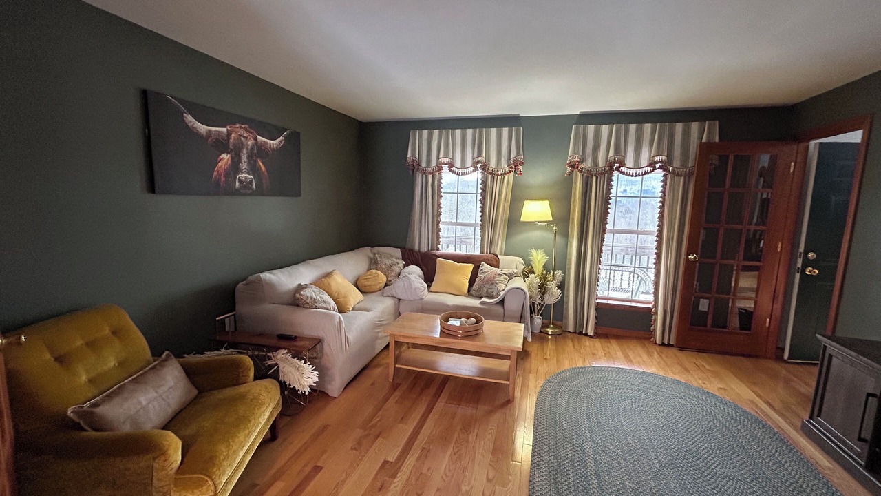 Photo of Livingroom in Richmond