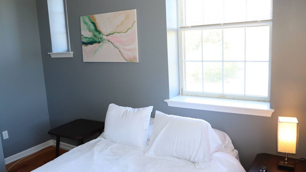 Photo of Bedroom in Belleville