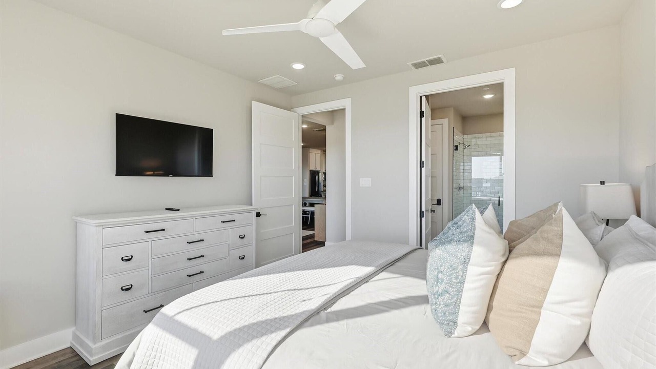 Photo of Bedroom in Graford