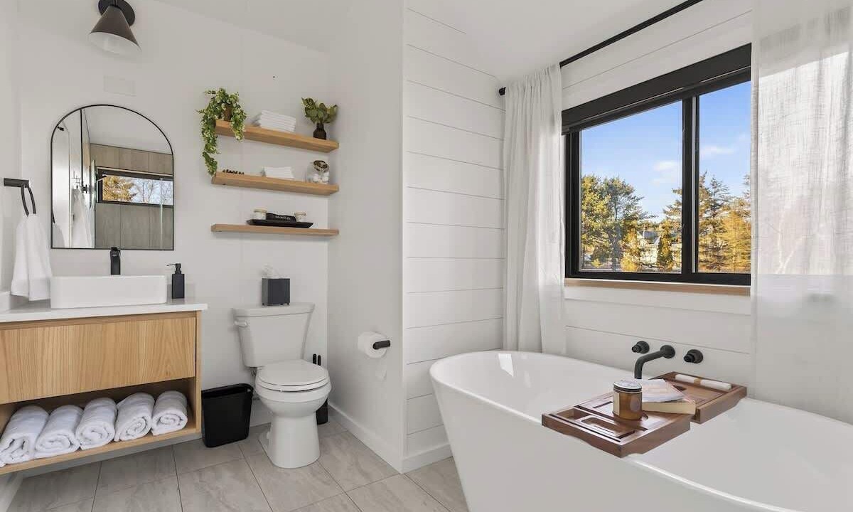 Photo of Bathroom in Bernard