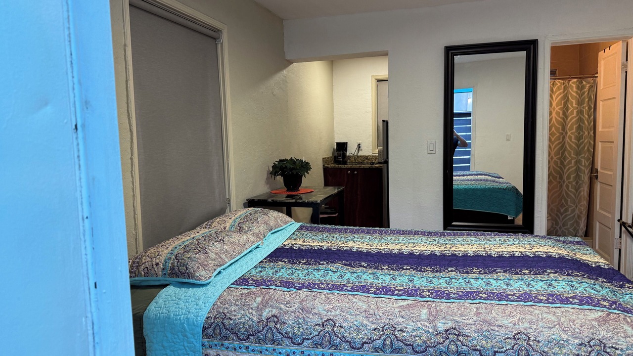 Photo of Bedroom in Coral Way