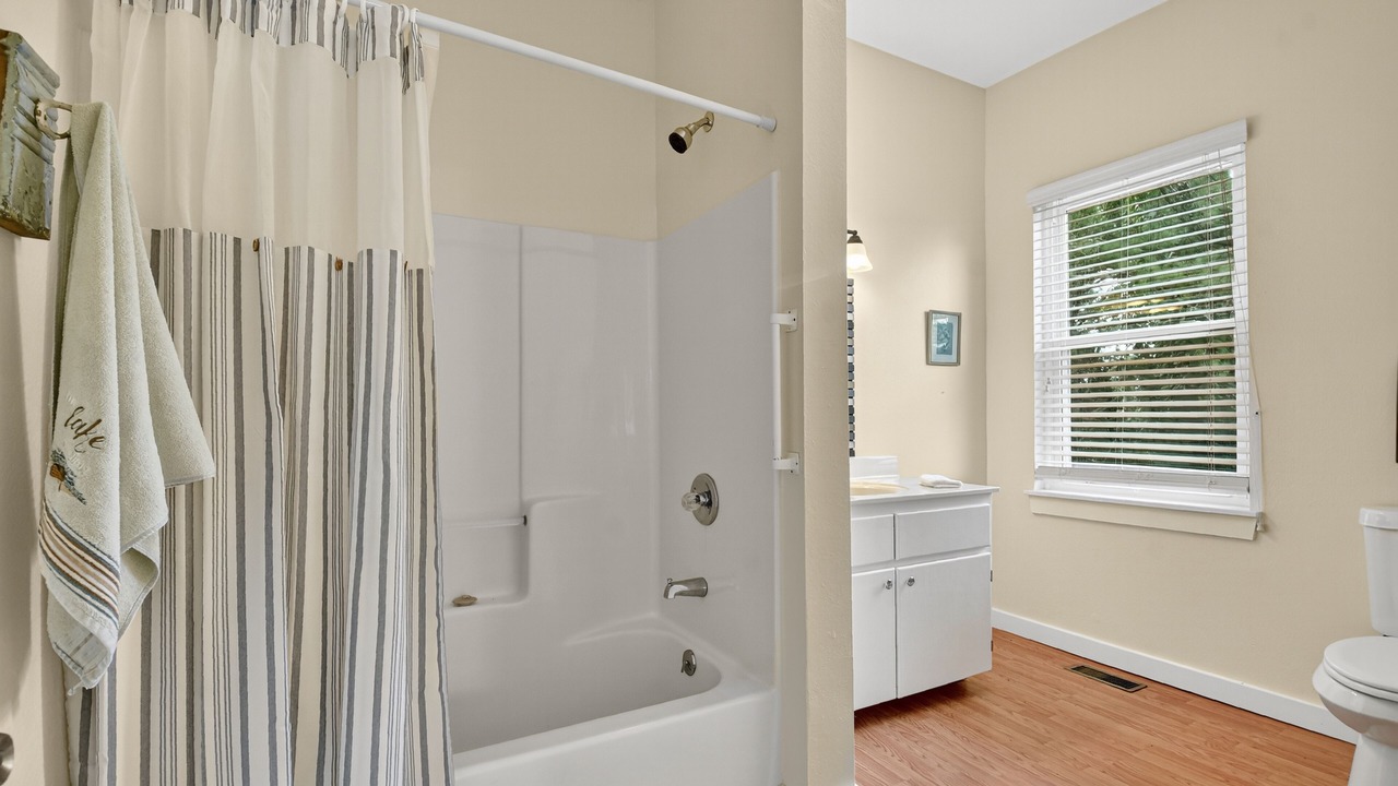 Photo of Bathroom in Ducktown