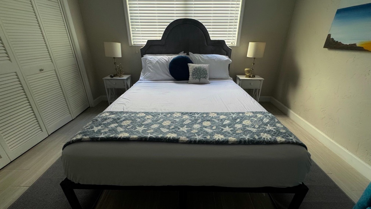 Photo of Bedroom in Harbor Hills