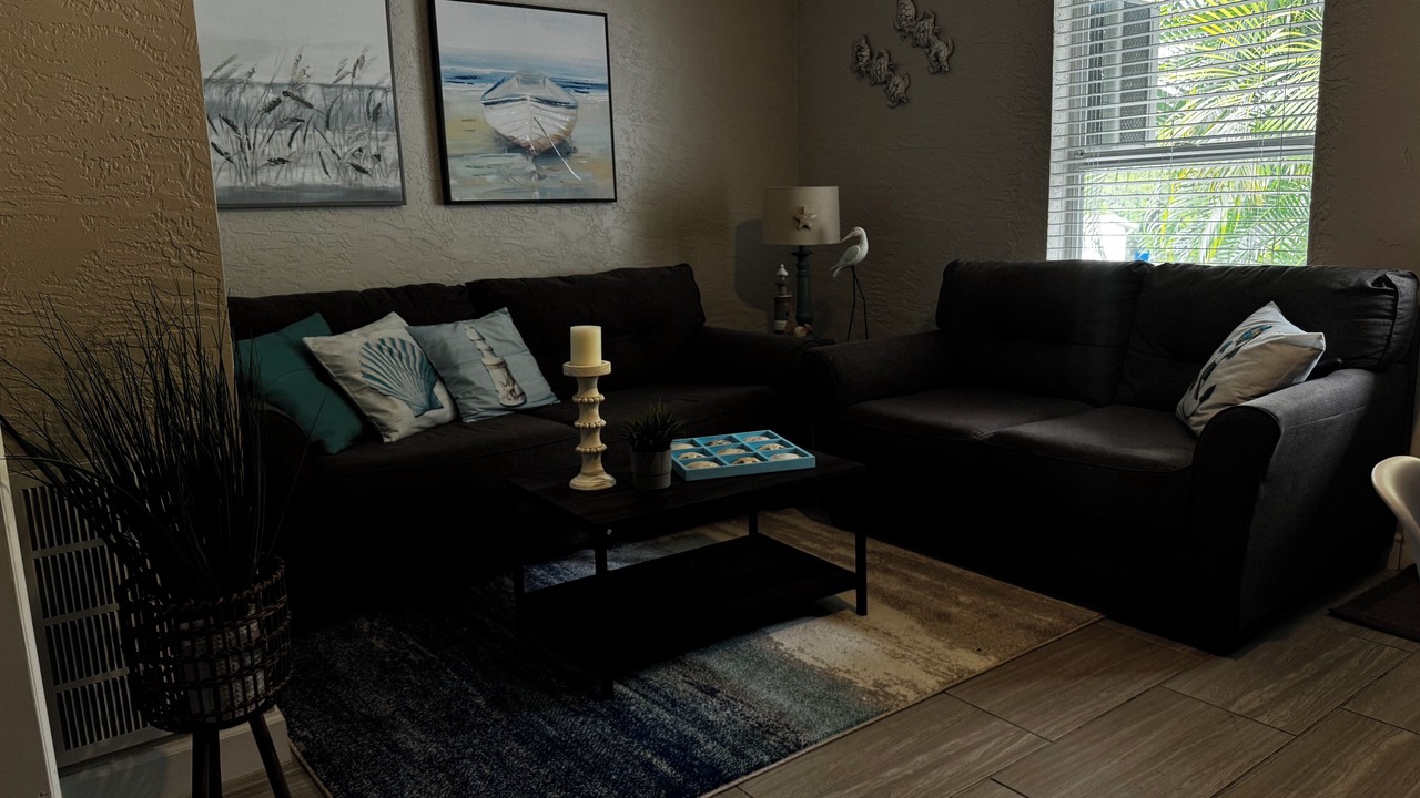 Photo of Livingroom in Harbor Hills