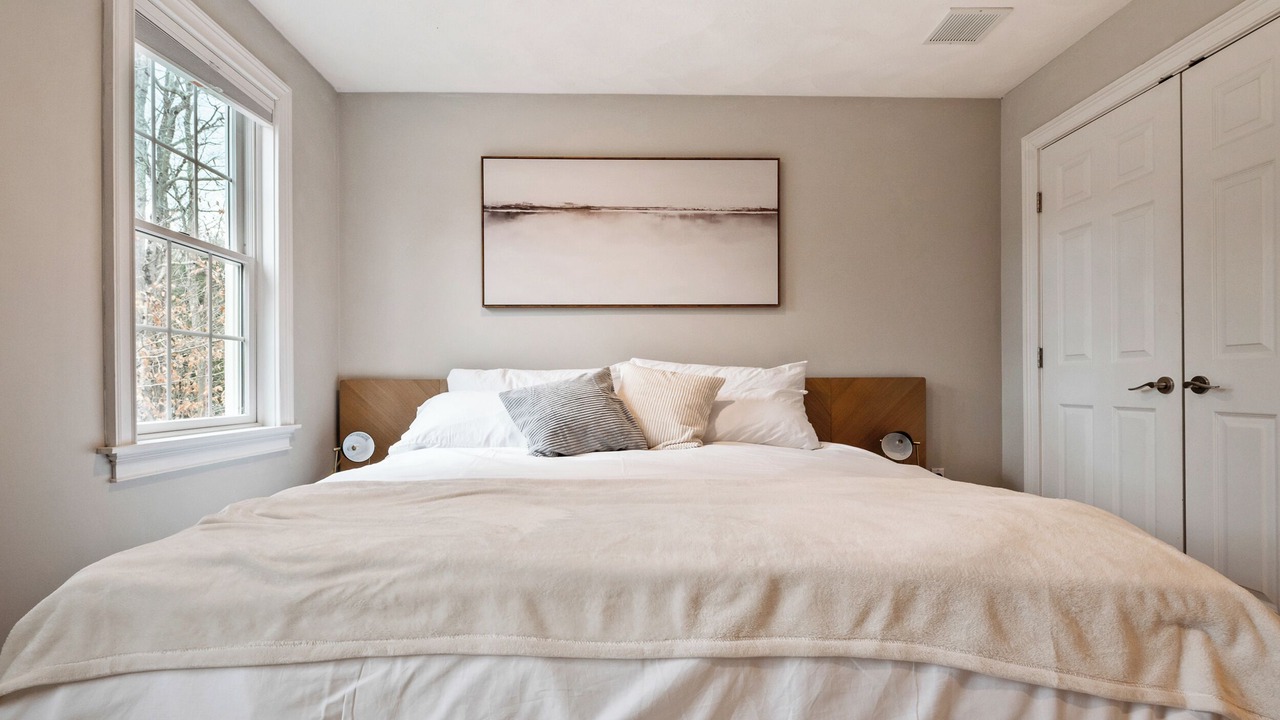 Photo of Bedroom in Bartlett