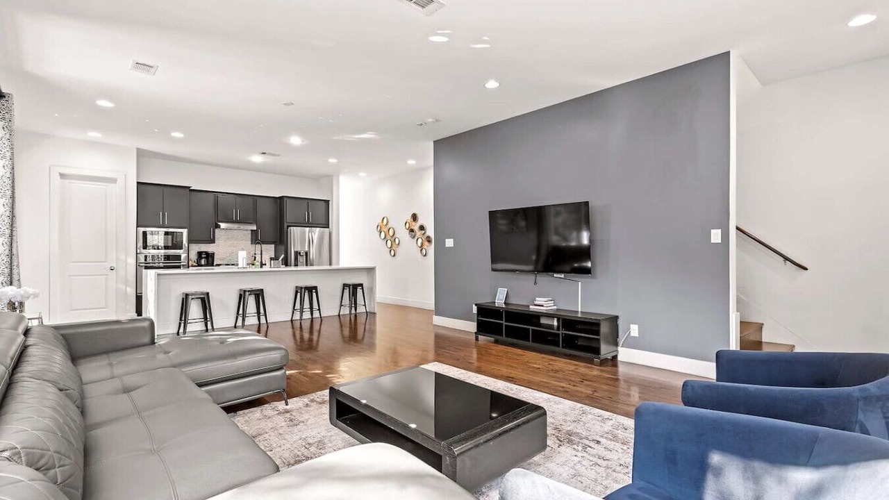 Photo of Livingroom in Old East Dallas
