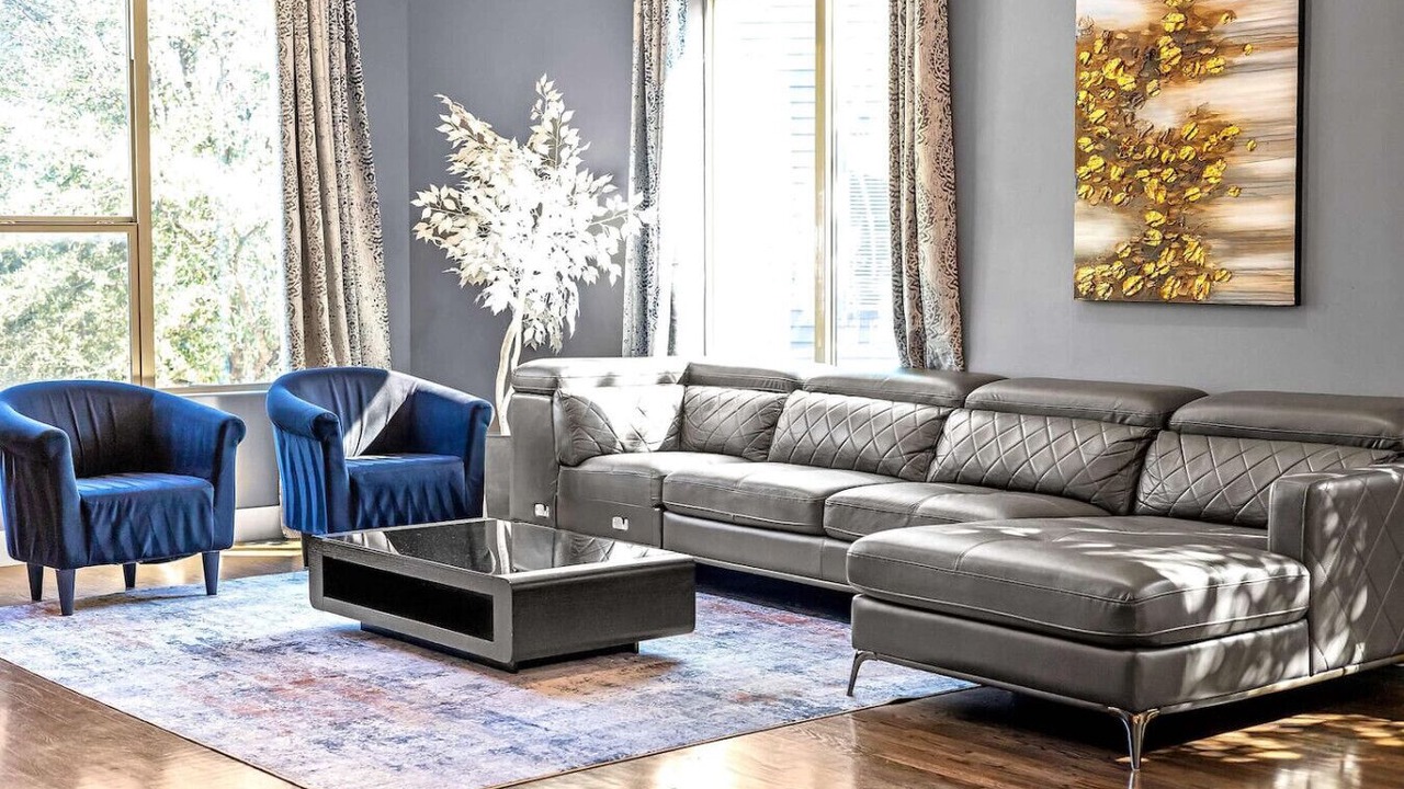 Photo of Livingroom in Old East Dallas